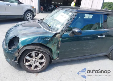 2009 Mini Cooper S from USA, damaged, VIN WMWMF73539TW86480